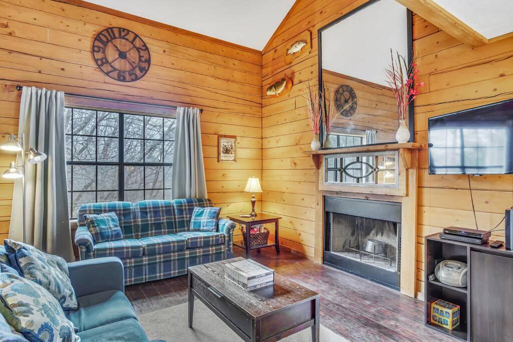 3 Bedroom Log Cabin Condo Close To Everything! Branson Esterno foto